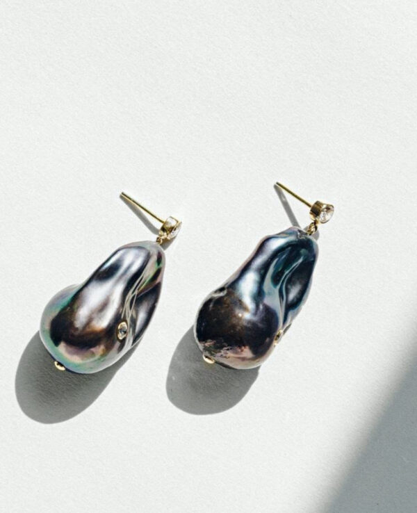 WILLOW NOIR BAROQUE EARRINGS IN CULTURED PEARLS WITH 14K YELLOW GOLD2